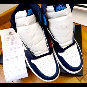 Jordan 1 Retro High Obsidian UNC
